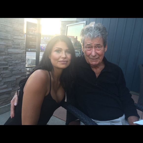 Meet your Posher, Stephanie - Picture 1 of 1